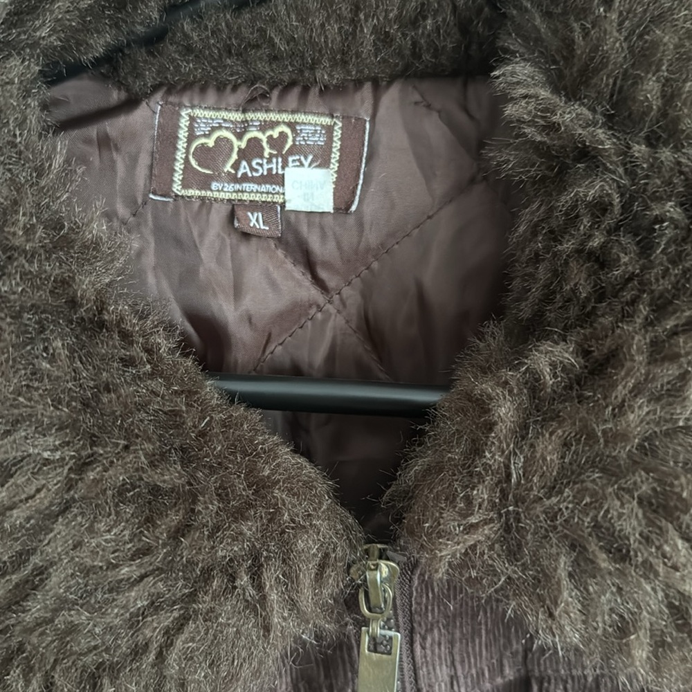 Ashley Brown Jacket - Picture 2 of 2
